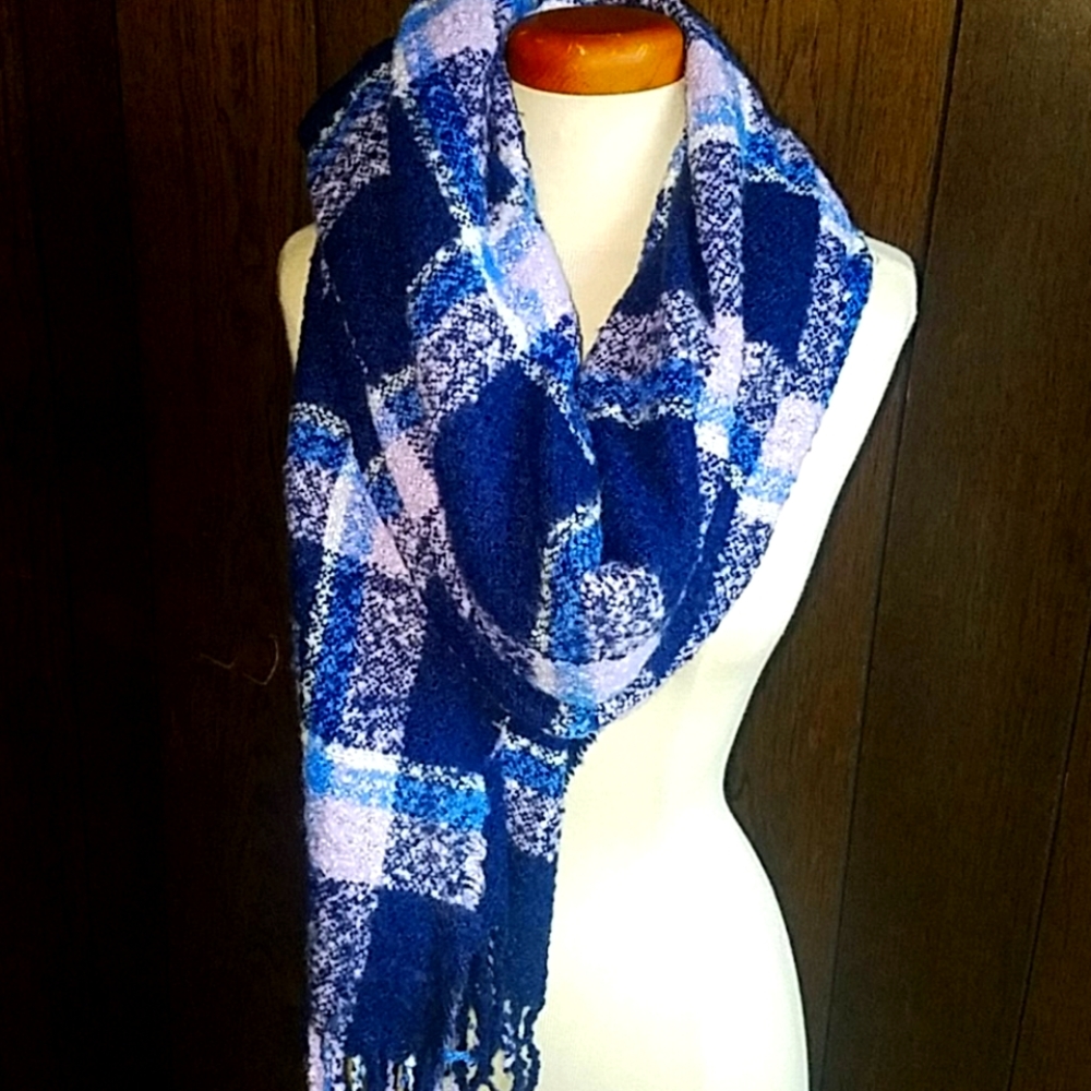 Aerie scarf